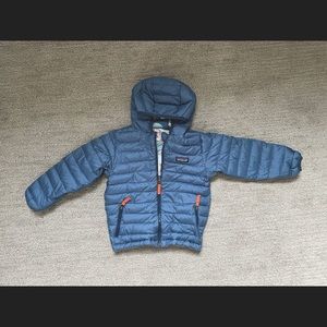 Patagonia reversible hooded puffy coat 5T